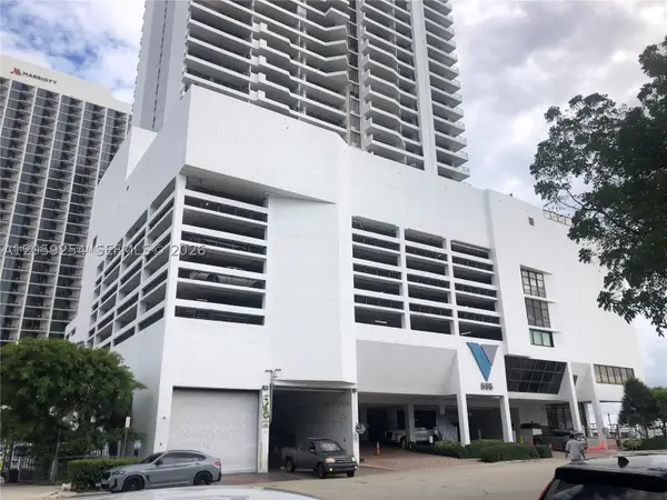 555 NE 15th St #20E, Miami, FL 33132