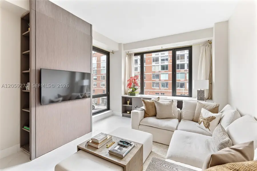 305 W 16 St #3G, Manhattan, NY 10011 - #3