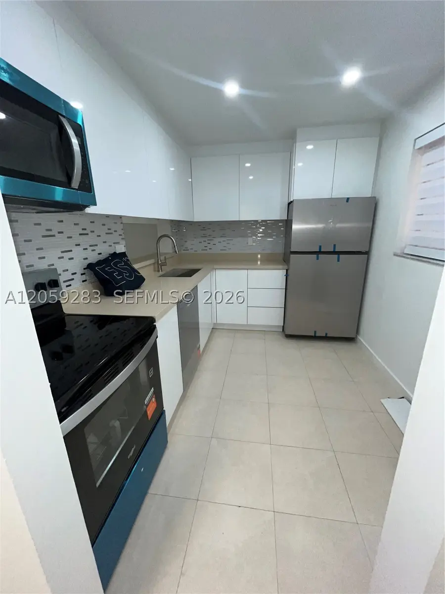 8625 NW 8th St #213, Miami, FL 33126 - #3