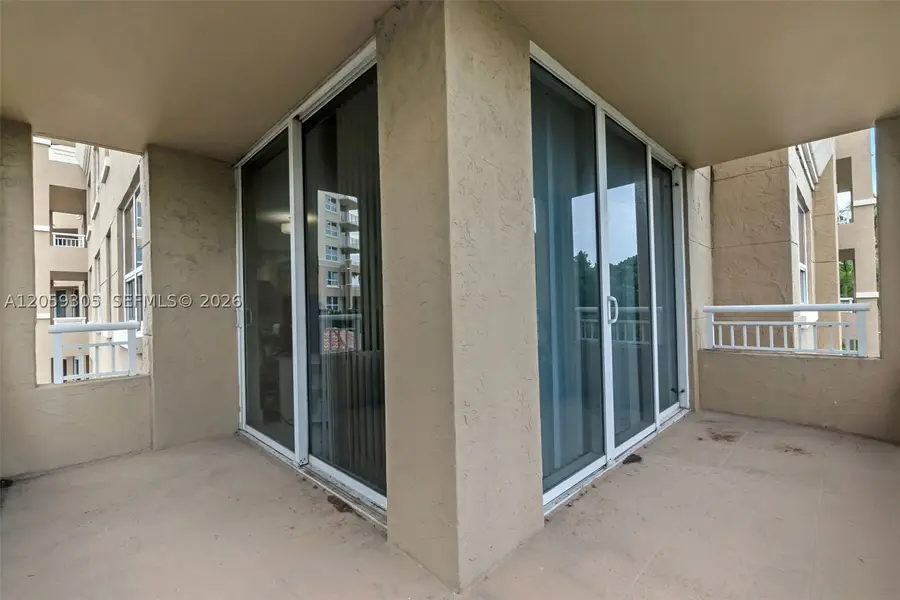 19501 W Country Club Dr #309, Aventura, FL 33180 - #2