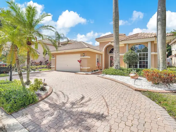 12461 NW 63rd St, Coral Springs, FL 33076