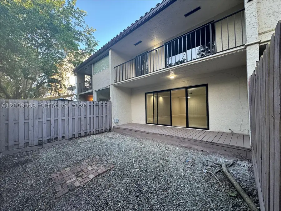 16498 NE 26th Ave #12, North Miami Beach, FL 33160 - #2