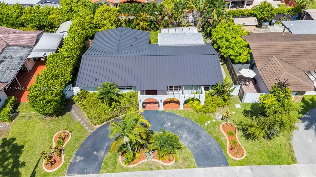 232 SW 102nd Ave, Sweetwater, FL 33174 - #1