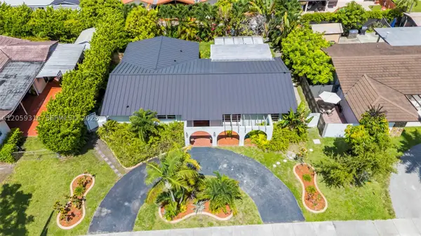232 SW 102nd Ave, Sweetwater, FL 33174