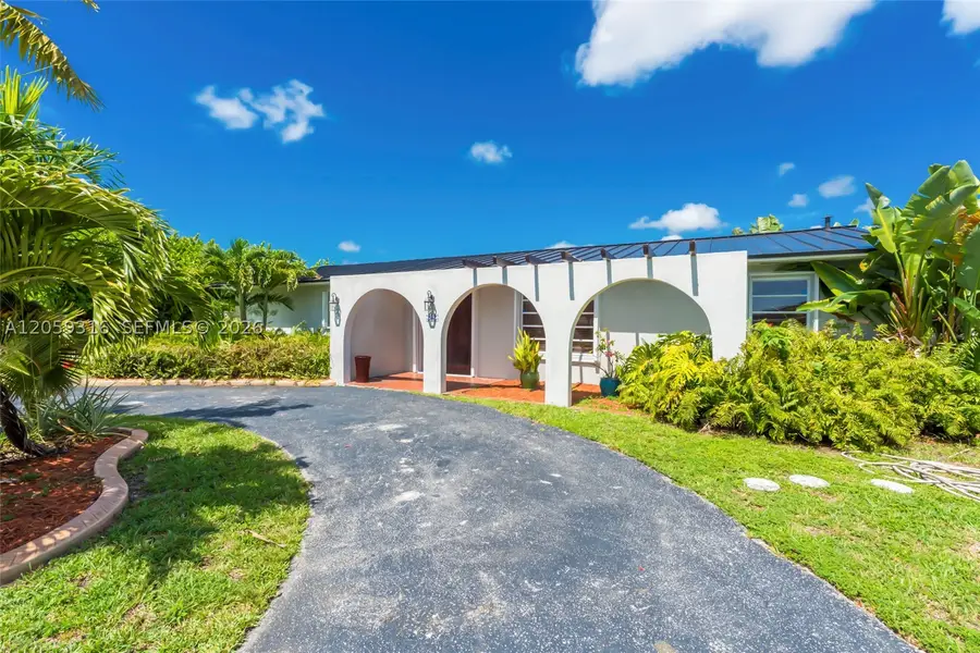 232 SW 102nd Ave, Sweetwater, FL 33174 - #2