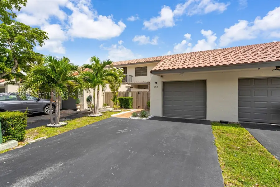683 NE 206th Ter, Miami, FL 33179 - #2