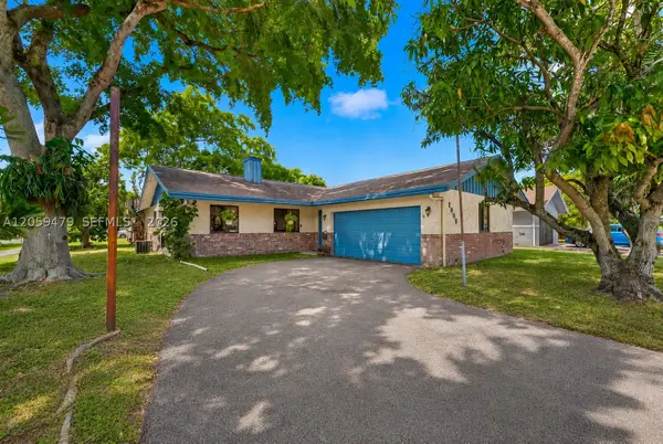 7508 SW 6th Ct, North Lauderdale, FL 33068