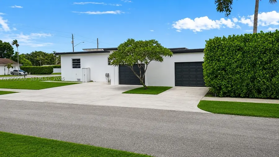 112 NE 17th St, Homestead, FL 33030 - #3