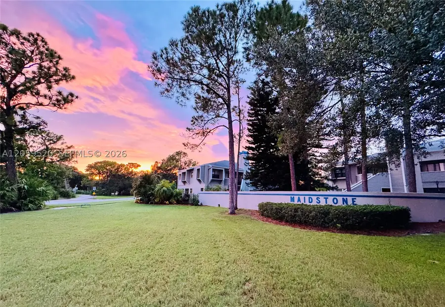 8707 Bardmoor Pl #101, Seminole, FL 33777 - #3