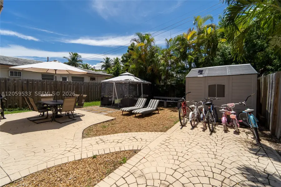 626 NE 4th Ct, Hallandale Beach, FL 33009 - #2