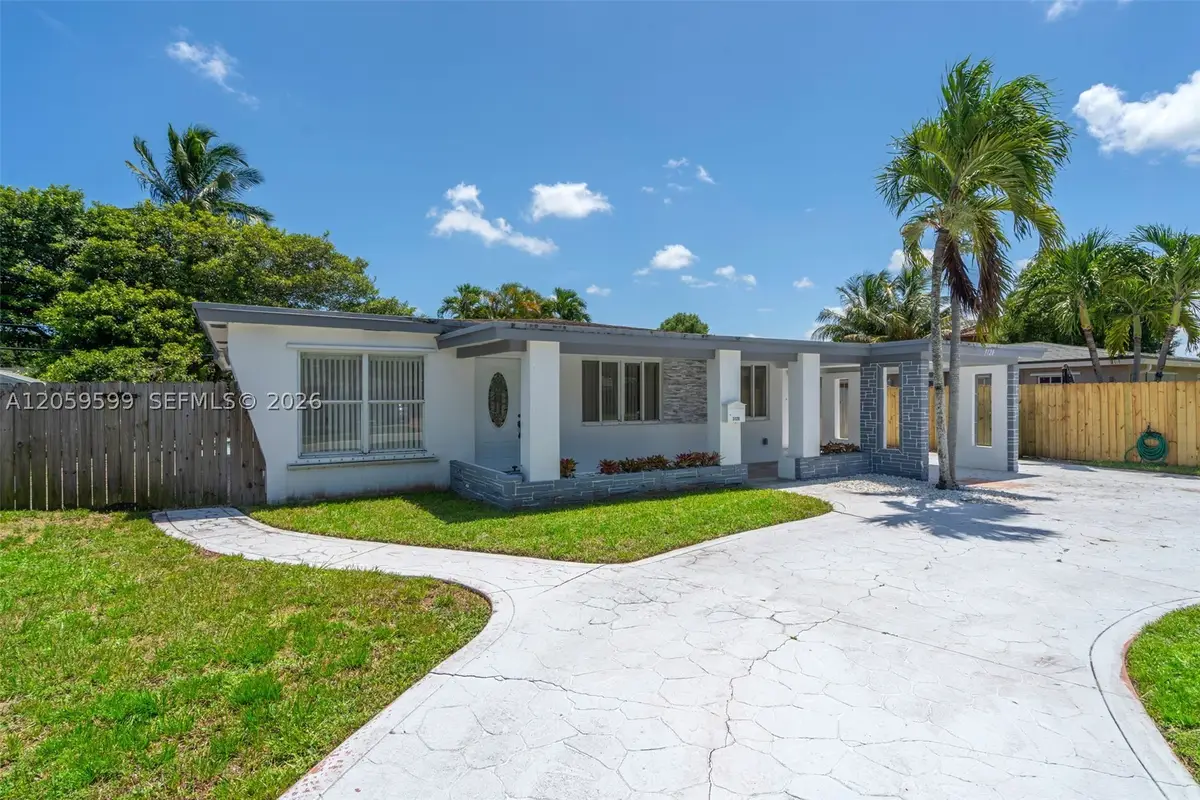 3120 SW 17th St, Fort Lauderdale, FL 33312 - #1