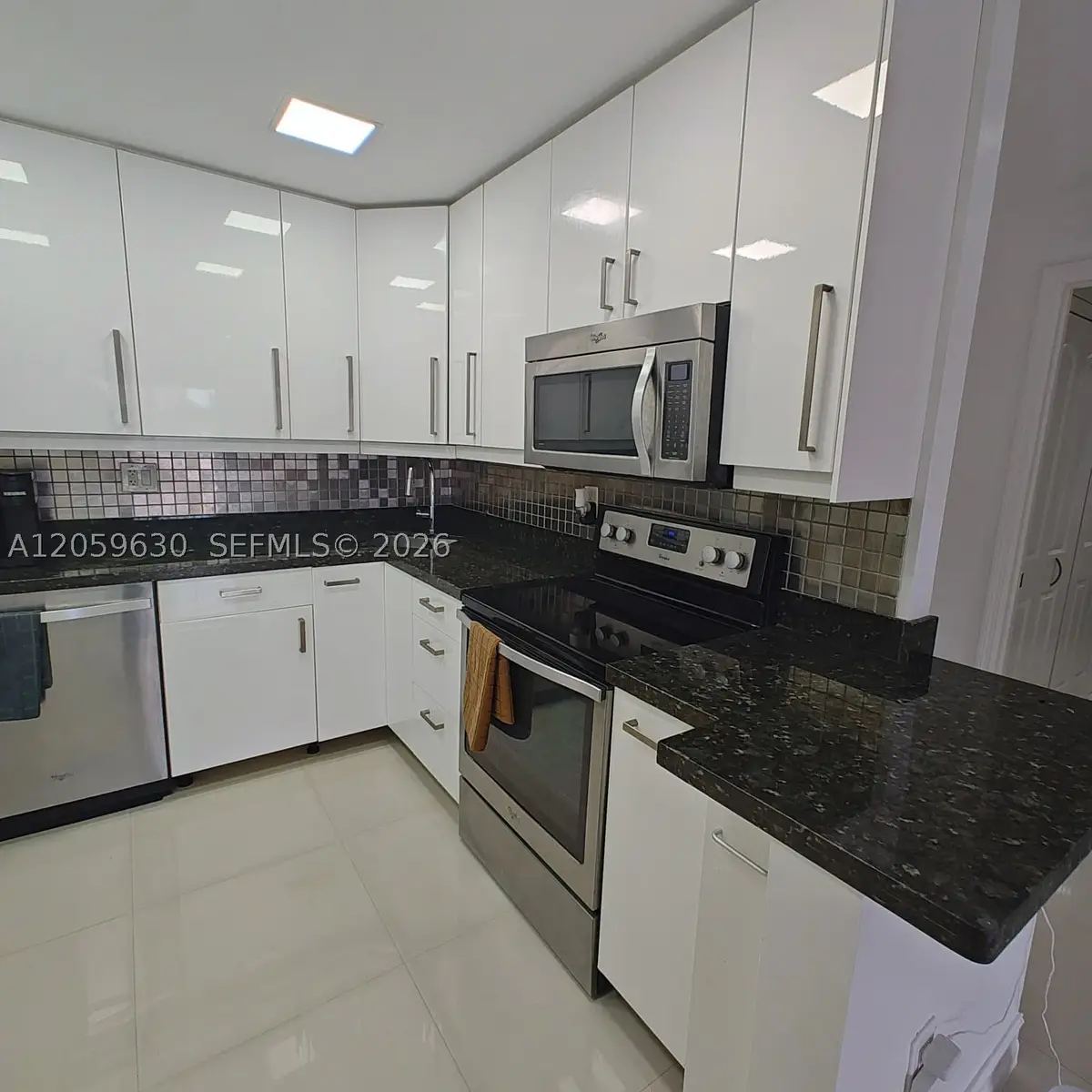 2750 NE 183rd St #301, Aventura, FL 33160 - #1
