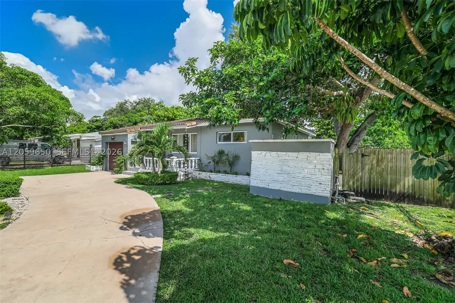 65 NW 116th St, Miami, FL 33168 - #2