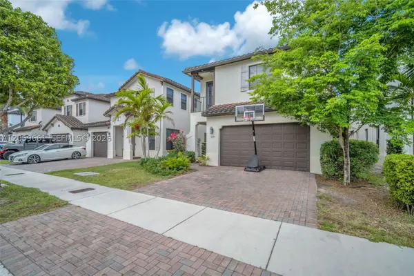 3575 W 97th St, Hialeah, FL 33018