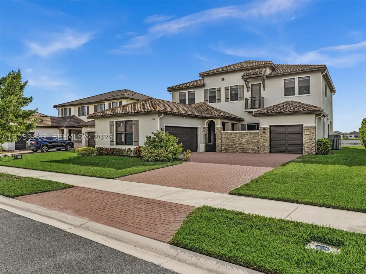 4784 Sophia Dr, Avenue Maria, FL 34142 - #1