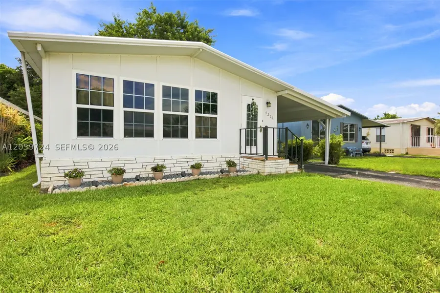 5220 SW 29th Ter, Fort Lauderdale, FL 33312 - #3