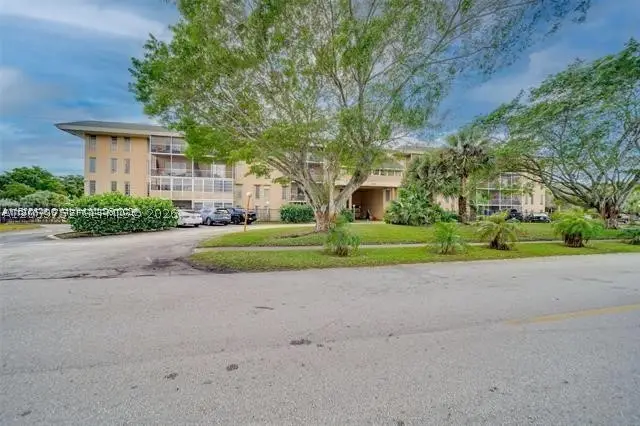 4848 NW 24th Ct #230, Lauderdale Lakes, FL 33313 - #3