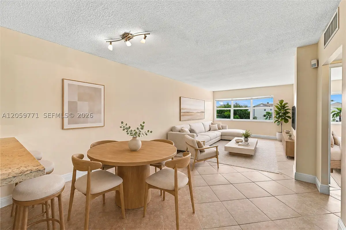 2555 NE 11 Street #510, Fort Lauderdale, FL 33304 - #1