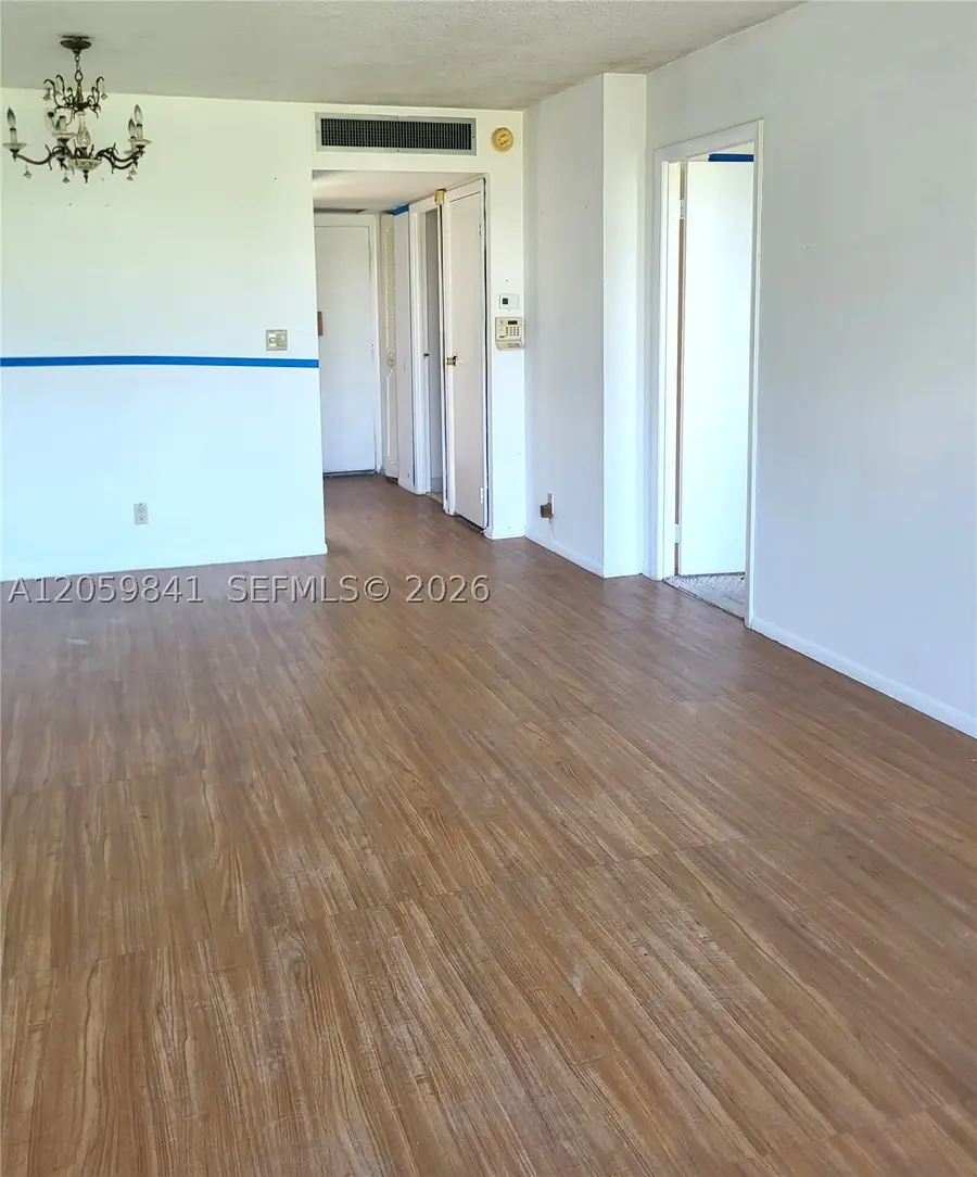 20400 W Country Club Dr #310, Aventura, FL 33180 - #3