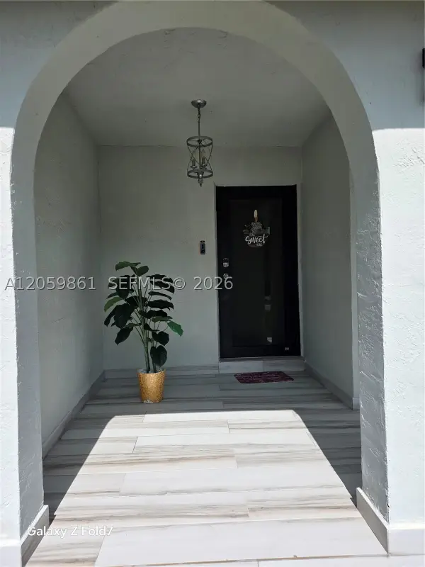 16884 SW 109th Ct, Miami, FL 33157