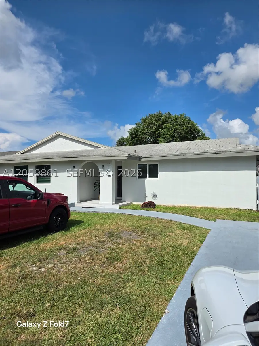 16884 SW 109th Ct, Miami, FL 33157 - #3