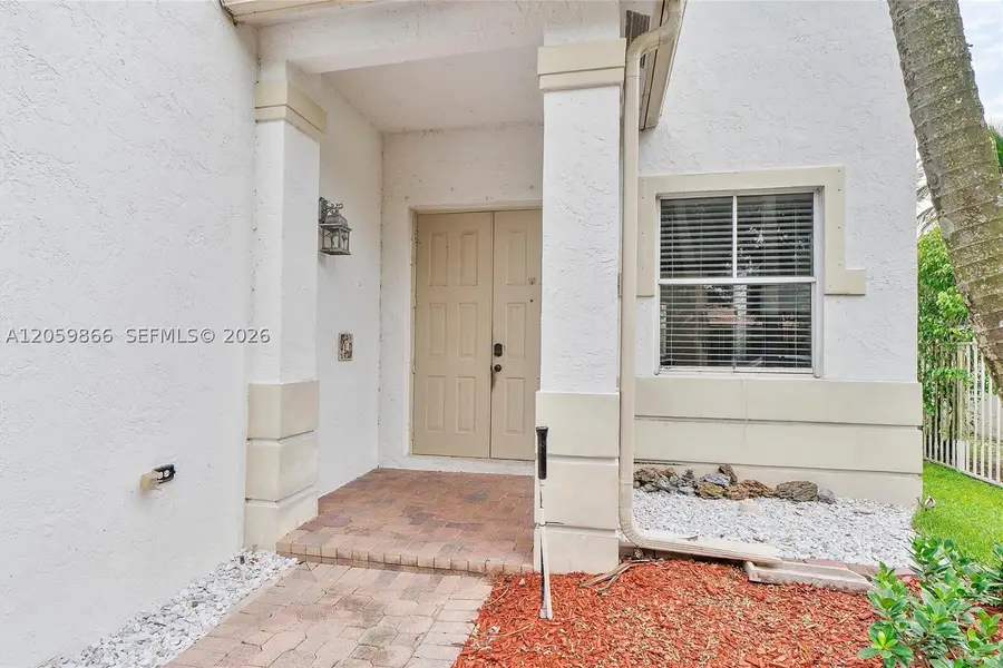 4389 Laurel Ridge Cir, Weston, FL 33331 - #3