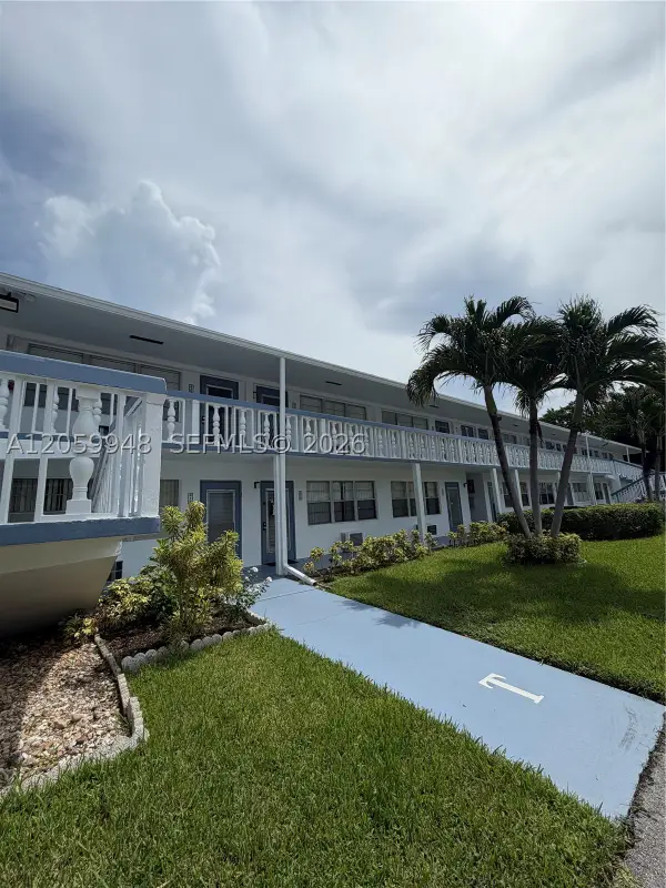 421 Tilford T #421, Deerfield Beach, FL 33442
