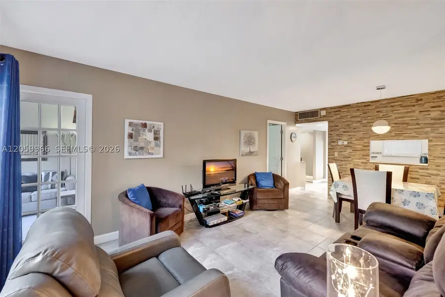3431 NW 50th Ave #113, Lauderdale Lakes, FL 33319 - #2