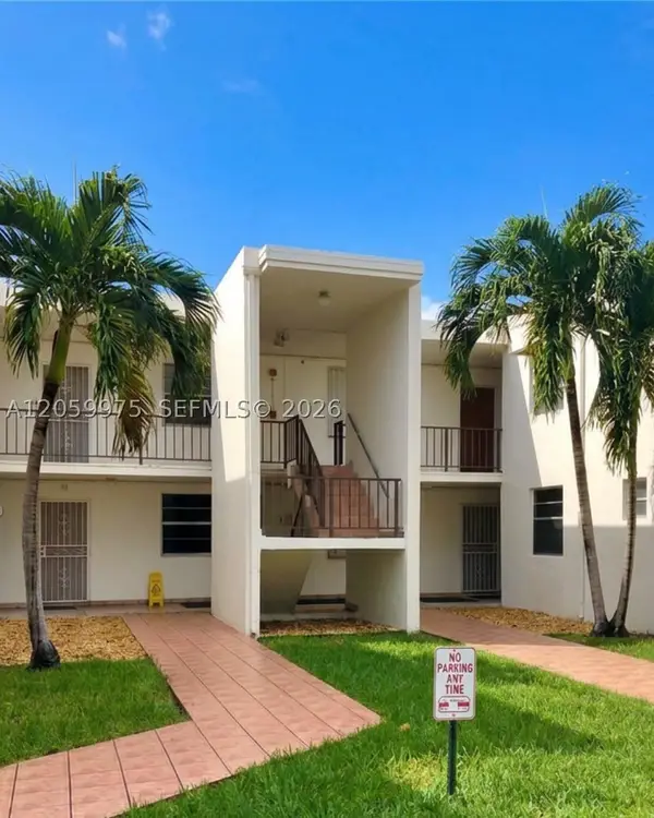8990 SW 24th St #19, Miami, FL 33165
