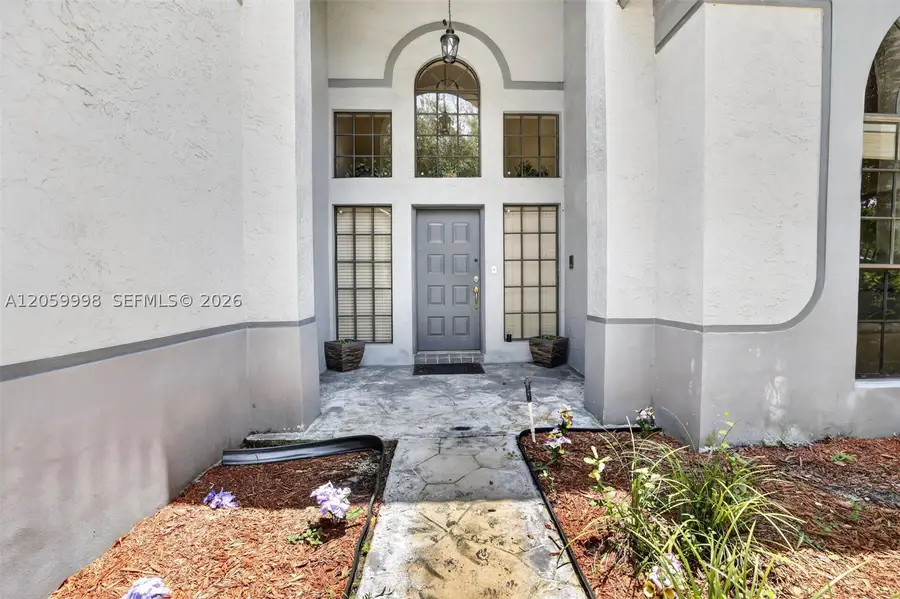 11584 Waterford Ct, Cooper City, FL 33026 - #2