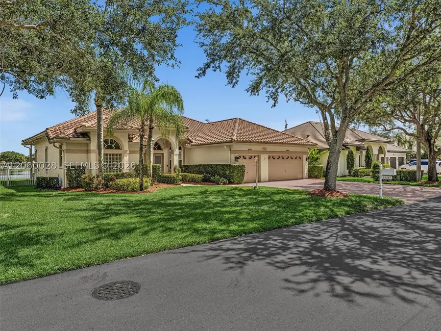 16247 Erie Pl, Davie, FL 33331 - #3