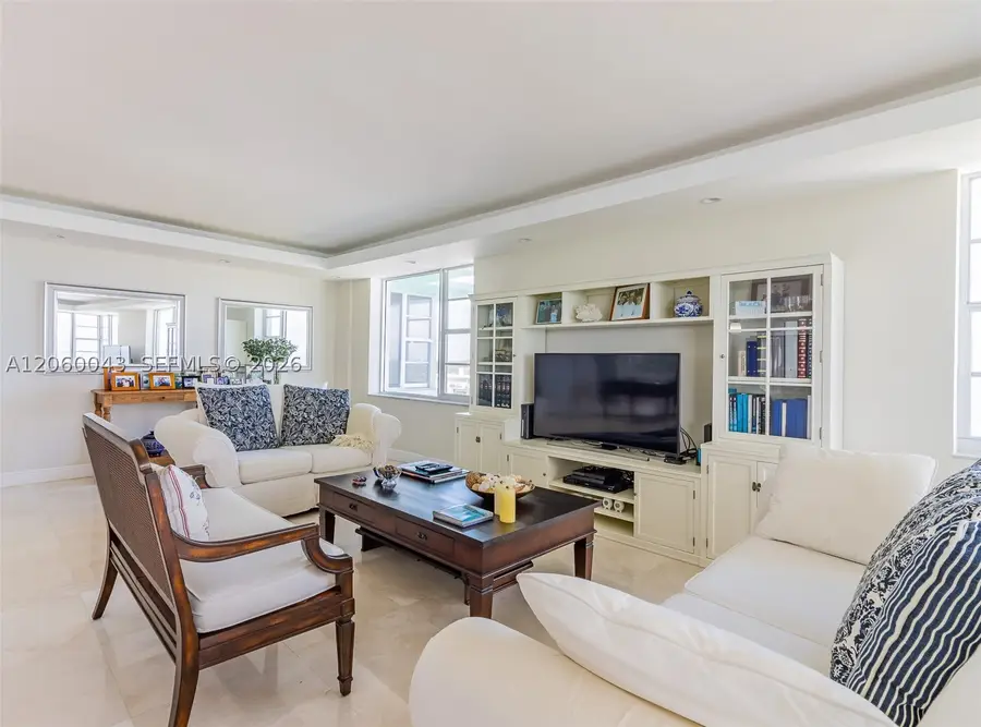 5255 Collins Ave #11E, Miami Beach, FL 33140 - #3