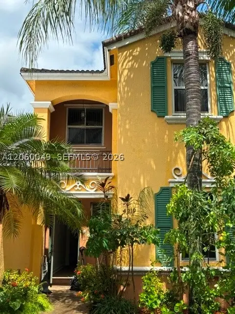 4219 NE 9th St, Homestead, FL 33033