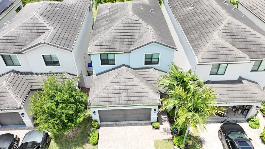 425 NW 33rd Ln, Pompano Beach, FL 33069 - #2