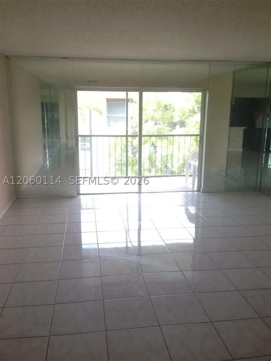 6101 N Falls Cir Dr #409, Lauderhill, FL 33319 - #2