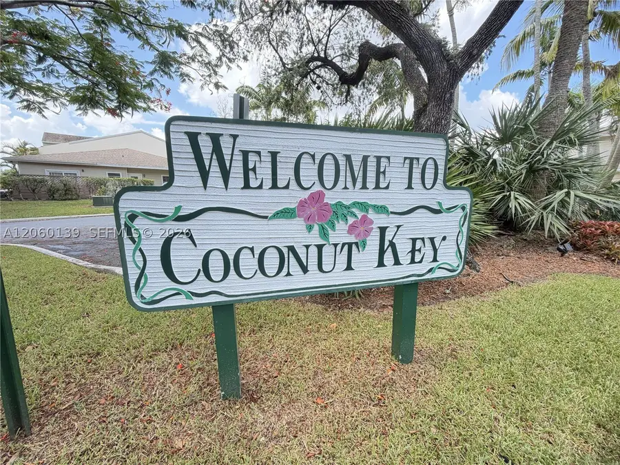 309 W Hemingway Cir, Margate, FL 33063 - #2