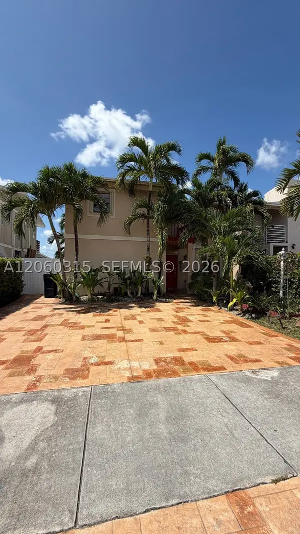 10960 SW 25th St, Miami, FL 33165