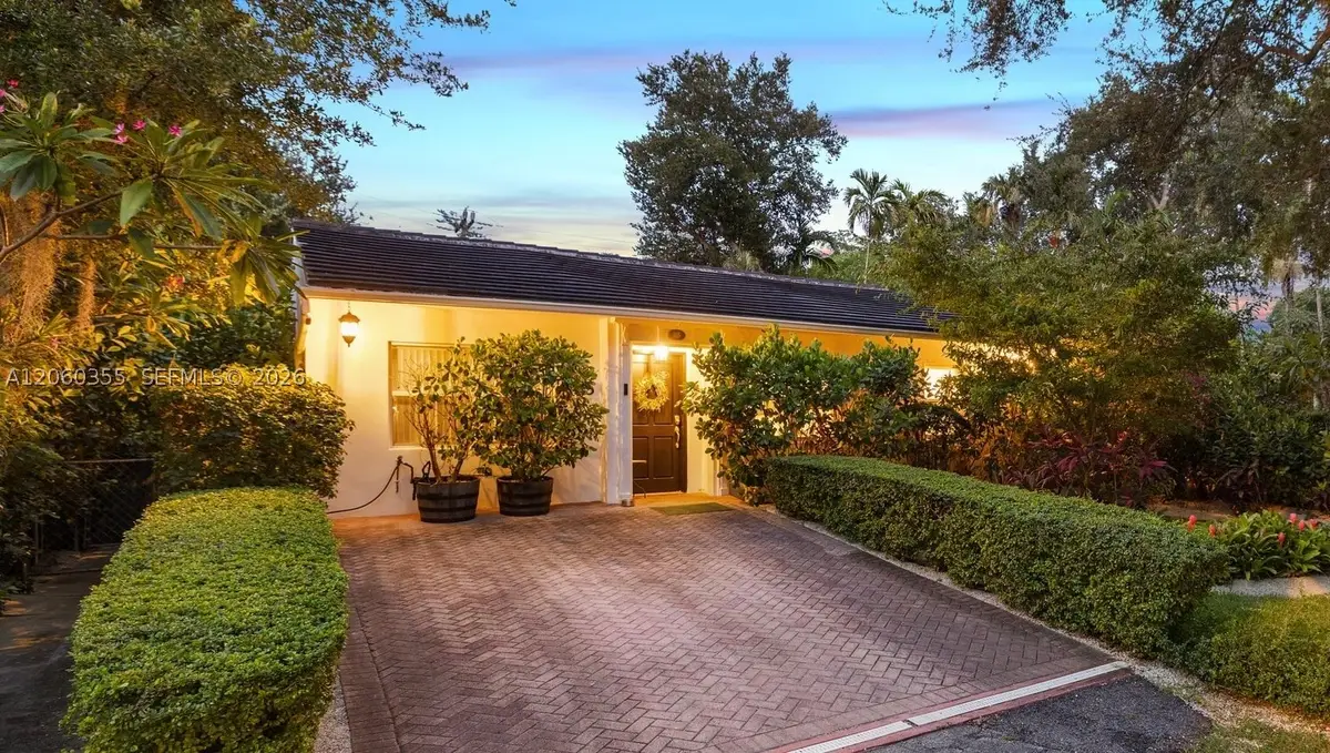 815 Monterey St, Coral Gables, FL 33134 - #1