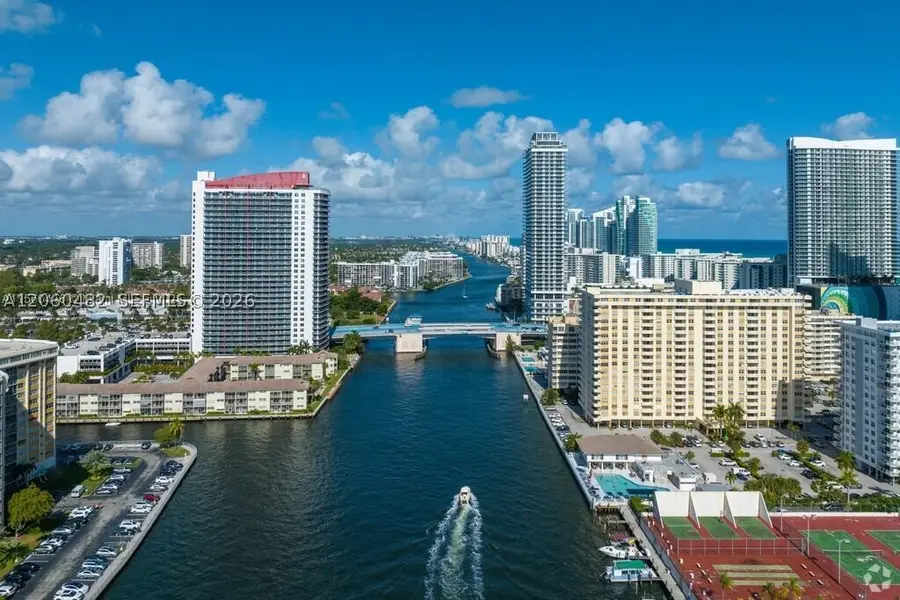 301 NE 14th Ave #207, Hallandale Beach, FL 33009 - #3