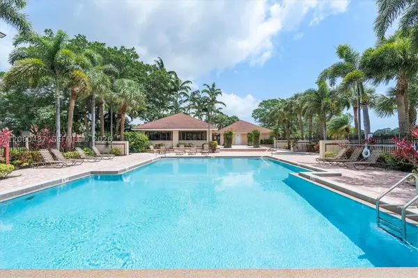 839 Blue Ridge Cir #839, West Palm Beach, FL 33409