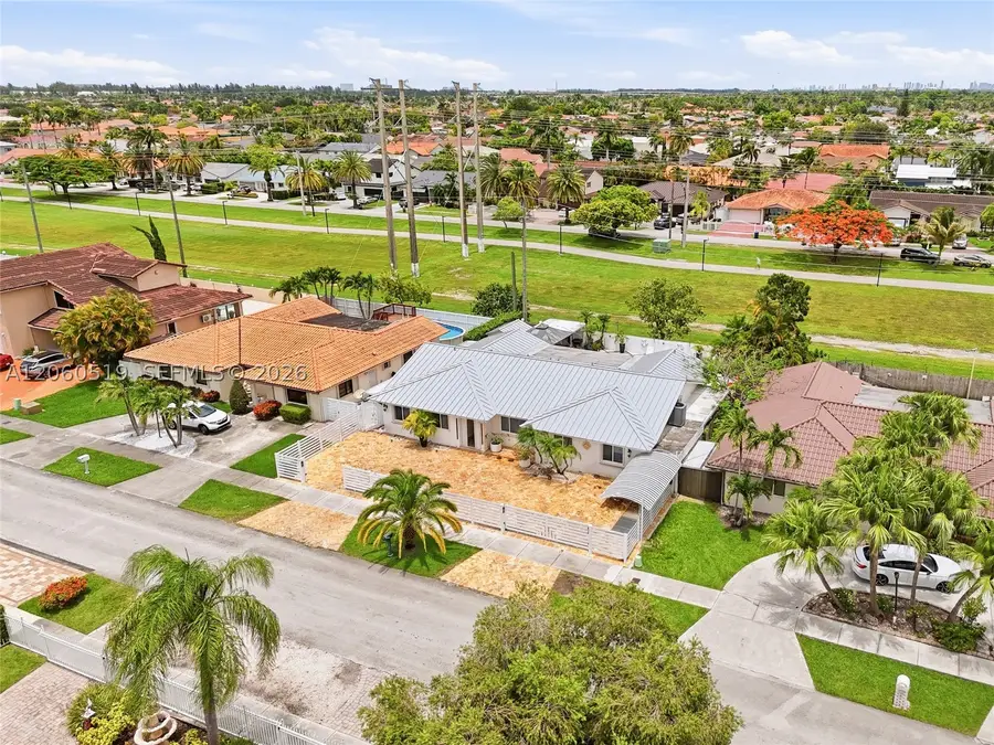 323 NW 136th Pl, Miami, FL 33182 - #2