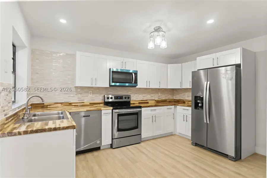 6745 NW 169th St #15F, Hialeah, FL 33015 - #3