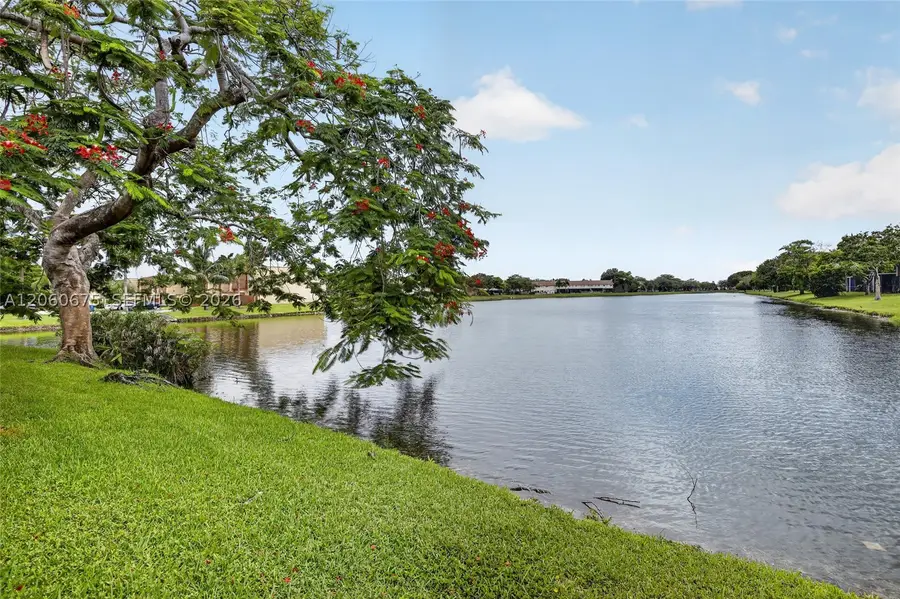 9575 NW 38th Pl, Sunrise, FL 33351 - #3