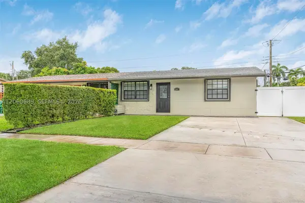5001 SW 92nd Ter, Cooper City, FL 33328