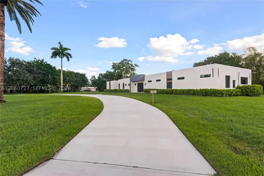 360 Holly Ln, Plantation, FL 33317 - #3