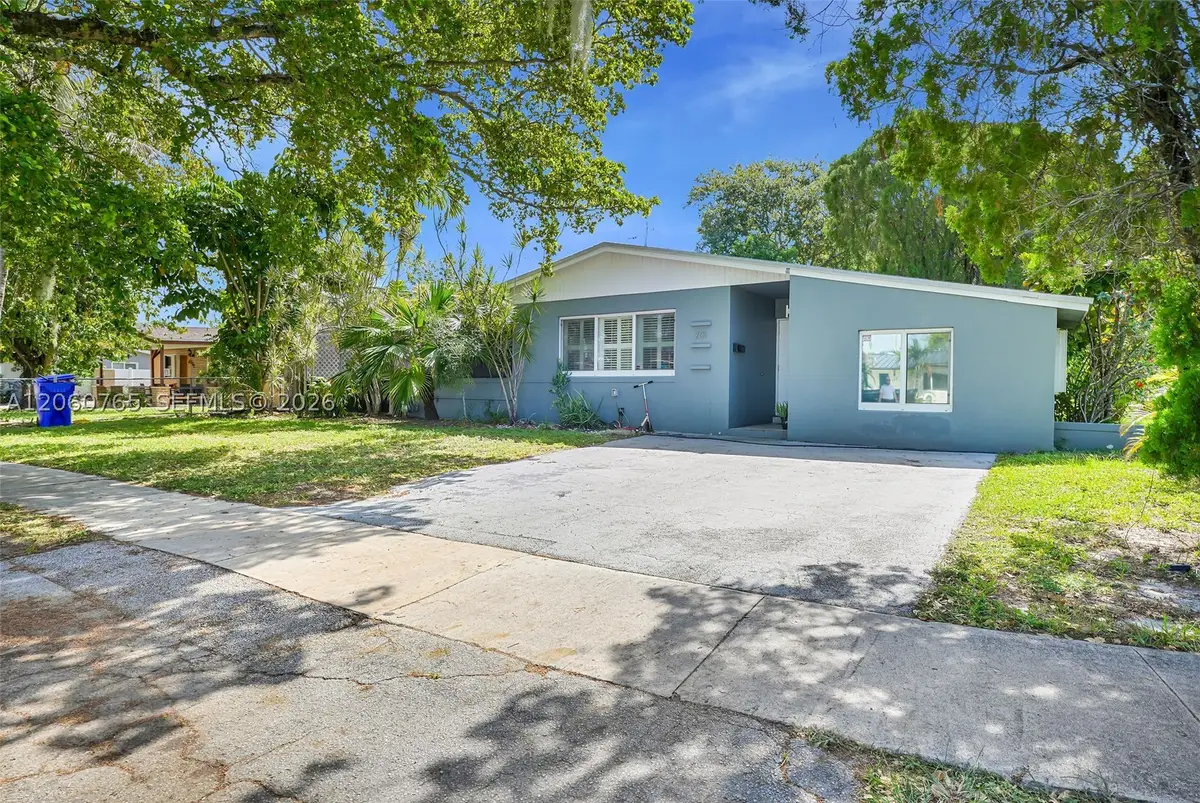 201 N 68th Way, Hollywood, FL 33024 - #1