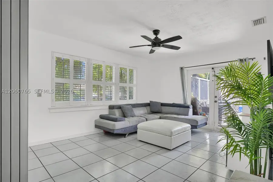 201 N 68th Way, Hollywood, FL 33024 - #2