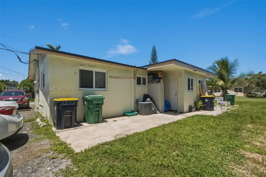 137 NE 1st Ct, Dania Beach, FL 33004 - #3