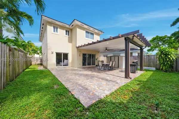 371 NE 32nd Ter, Homestead, FL 33033