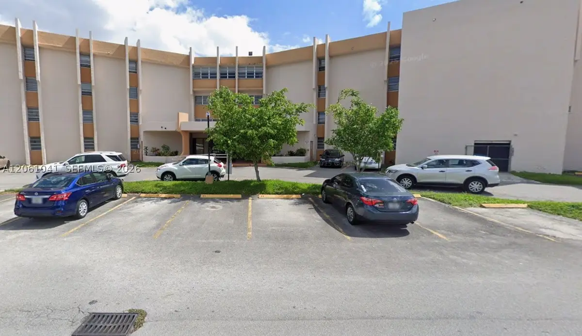 9678 Fontainebleau Blvd #311, Miami, FL 33172 - #1